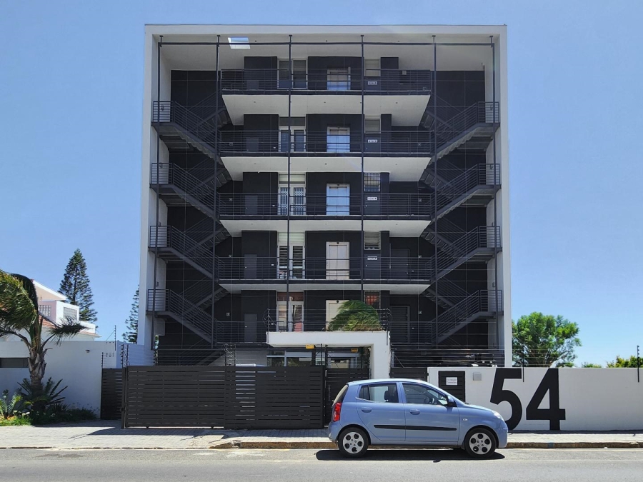 To Let 2 Bedroom Property for Rent in Green Point Western Cape